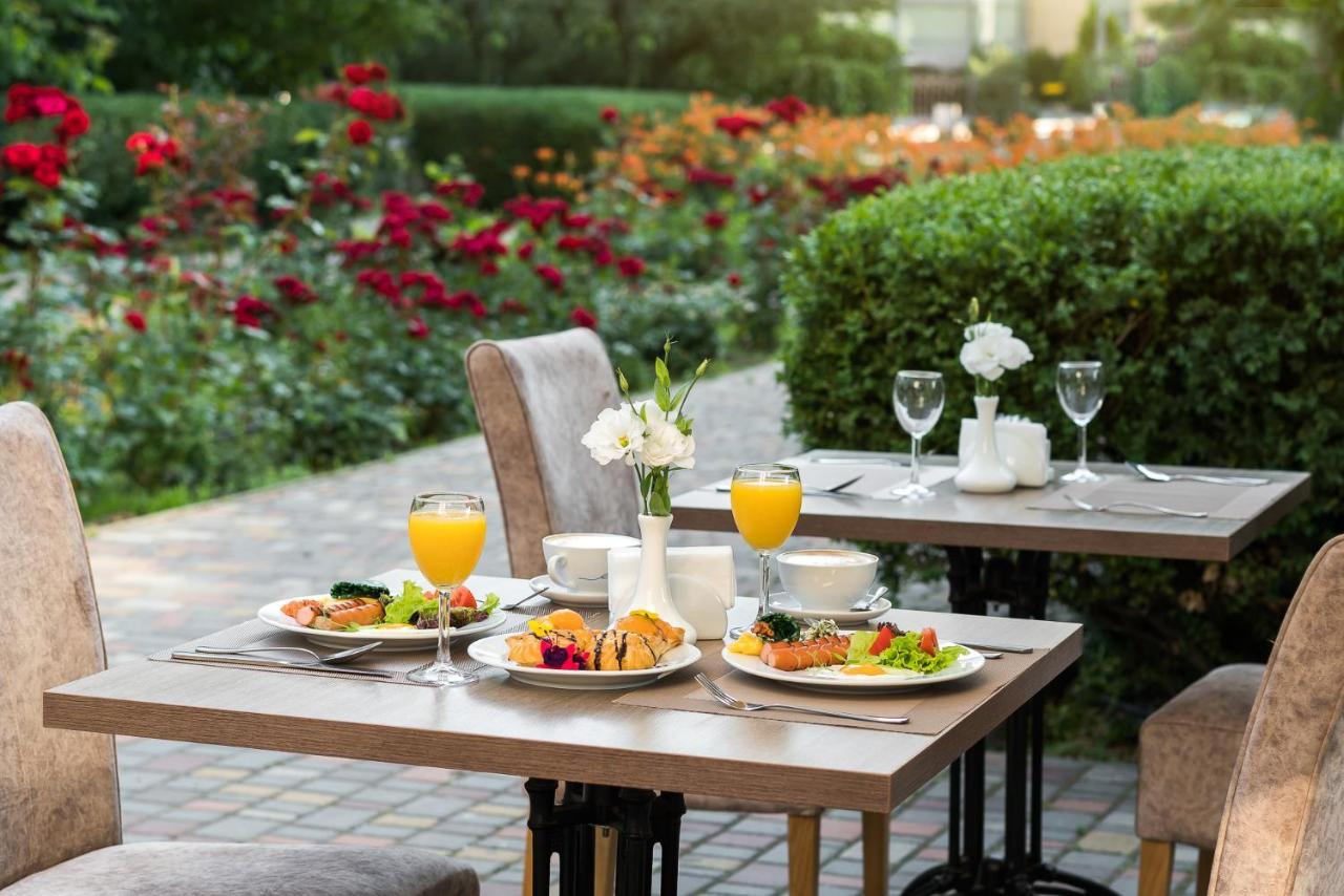 Arcadia Hotel Oldenburg Bagian luar foto