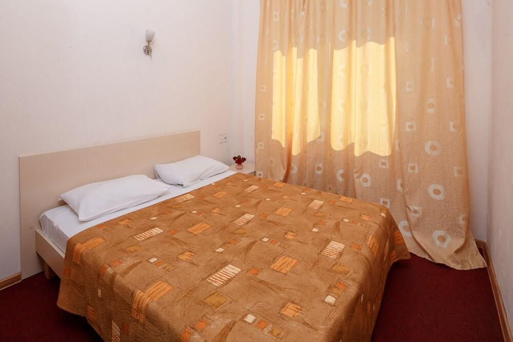 Arcadia Hotel Oldenburg Bagian luar foto