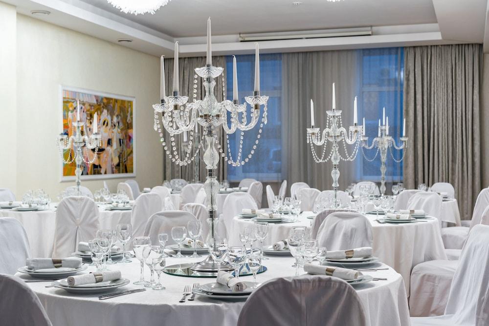 Arcadia Hotel Oldenburg Bagian luar foto