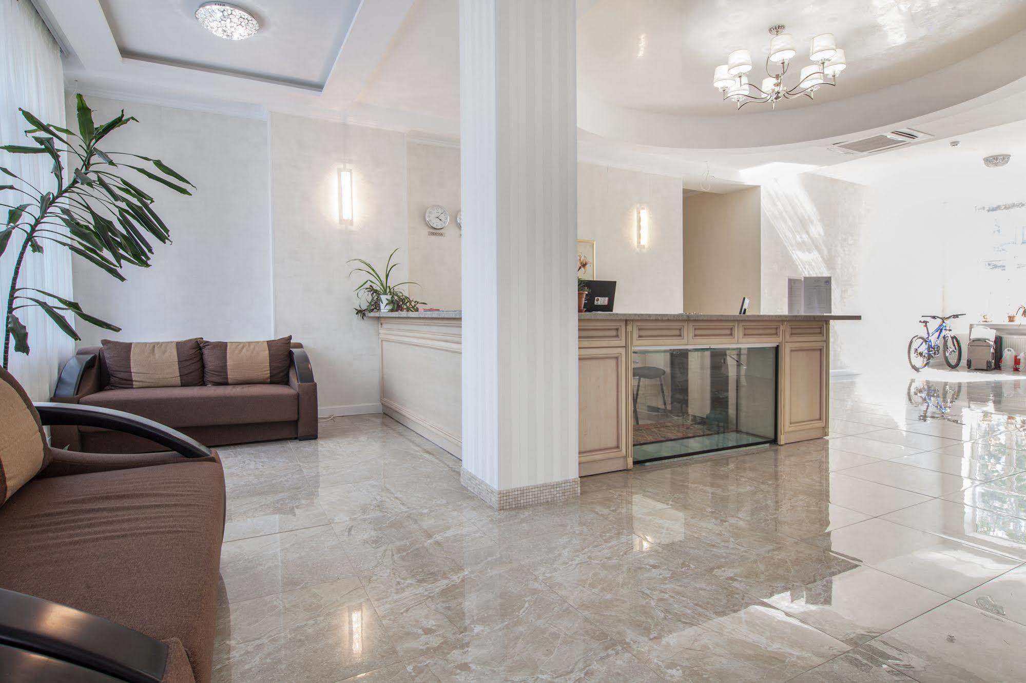 Arcadia Hotel Oldenburg Bagian luar foto