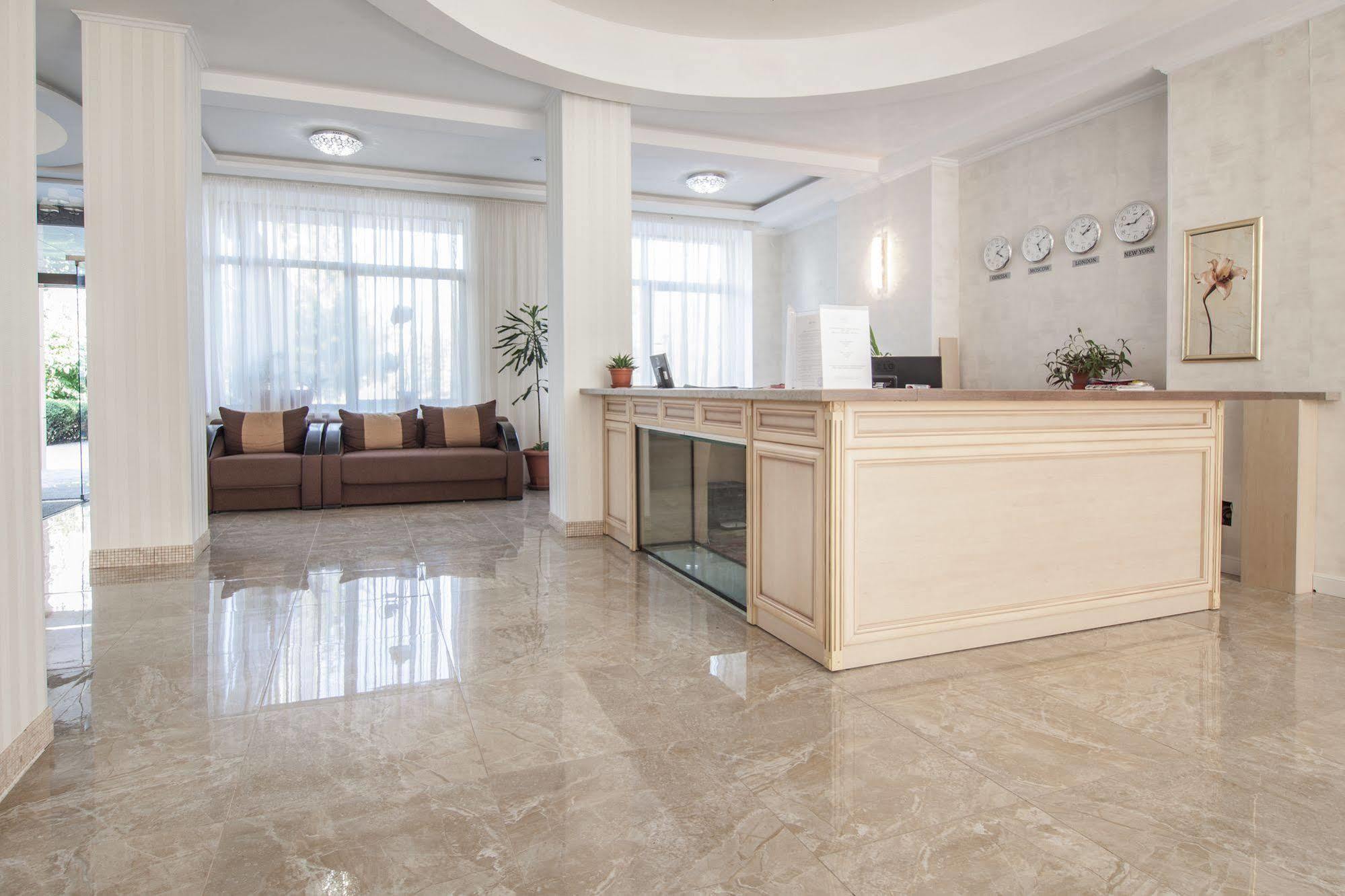 Arcadia Hotel Oldenburg Bagian luar foto